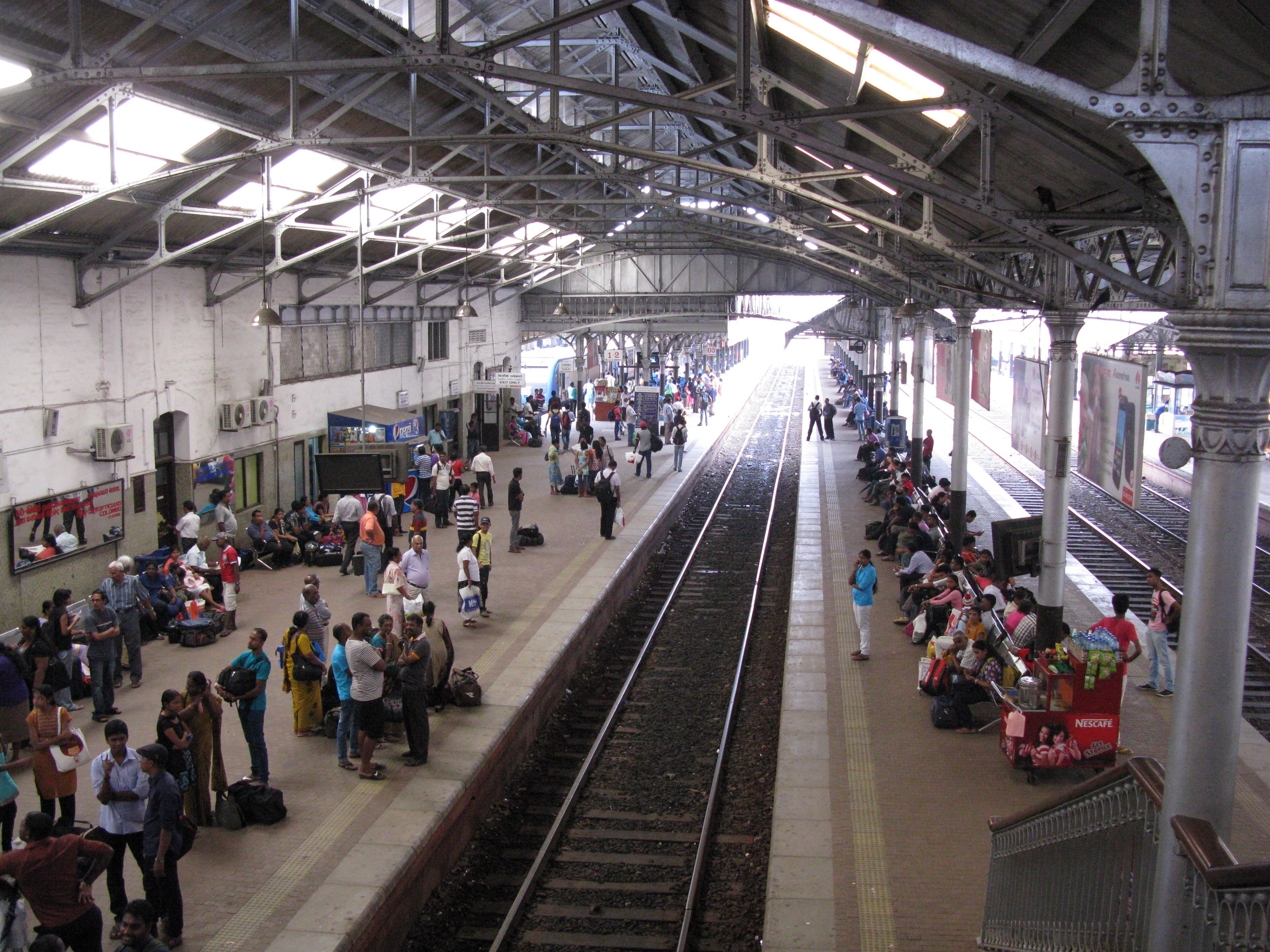 Colombo Fort train station
