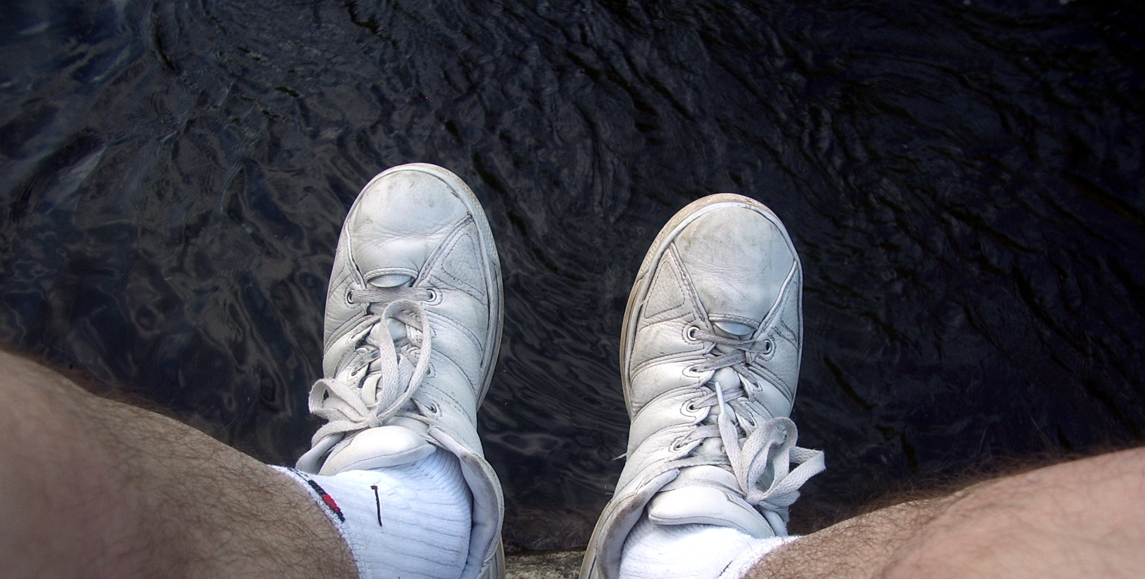 feet over Snoqualmie River