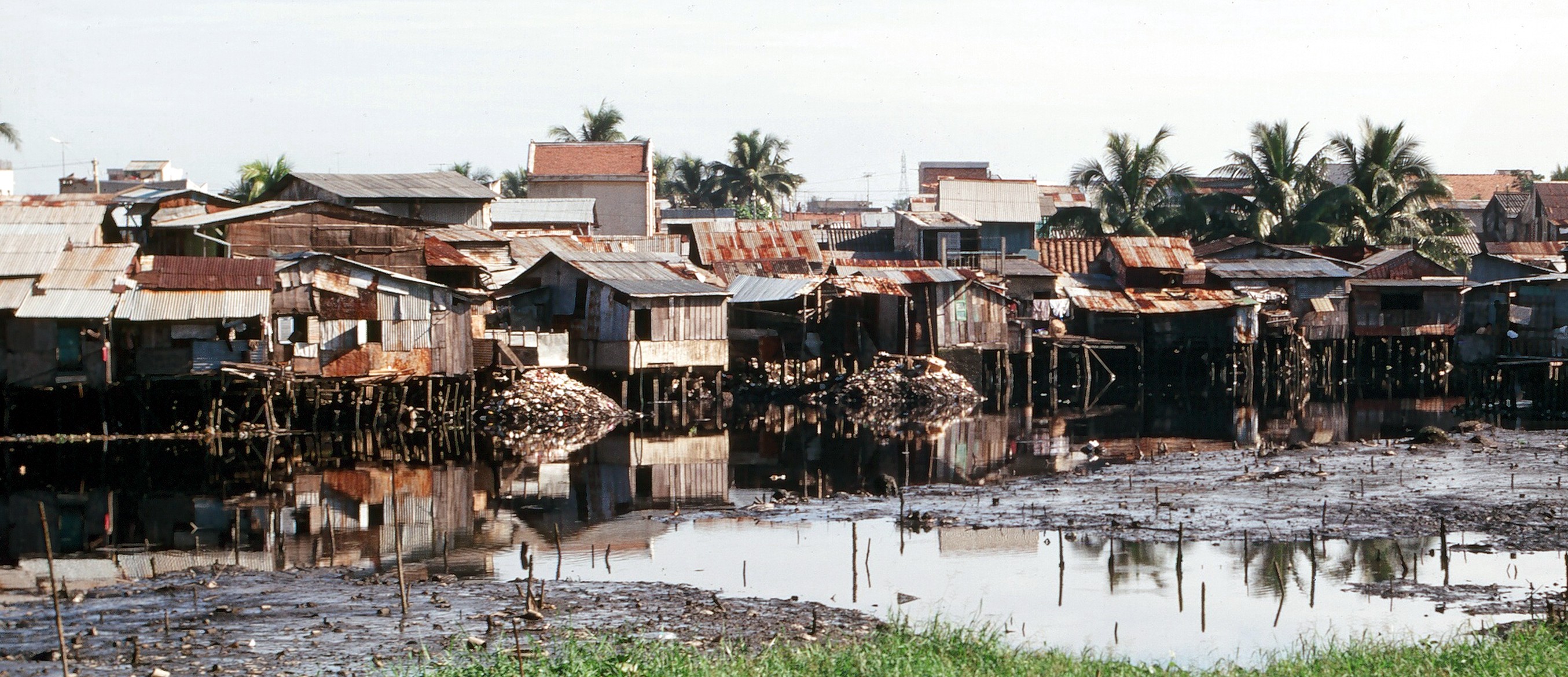 1969 Saigon waterfront 02