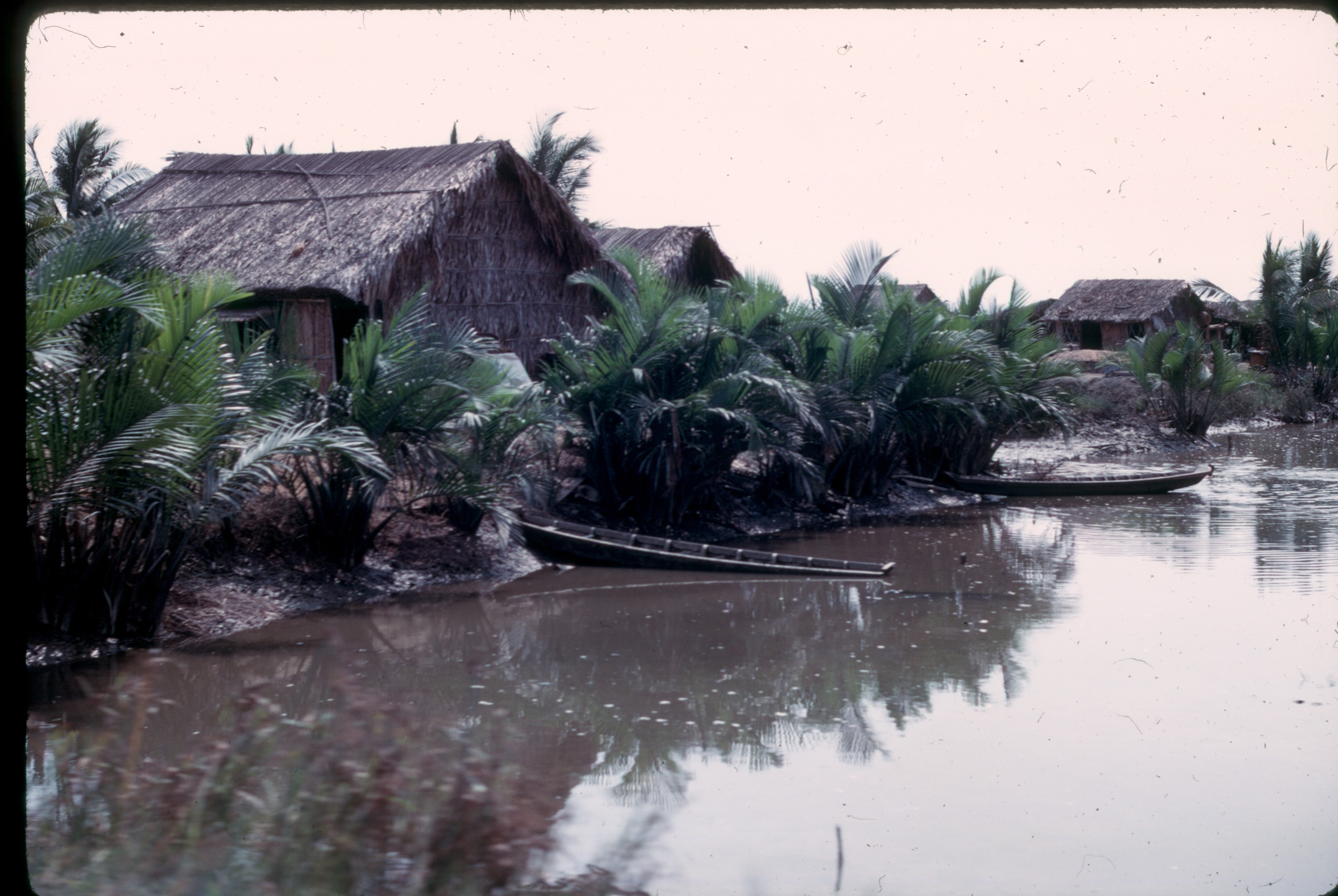 ss 033 1970 02 22 near saigon waterway and houses
