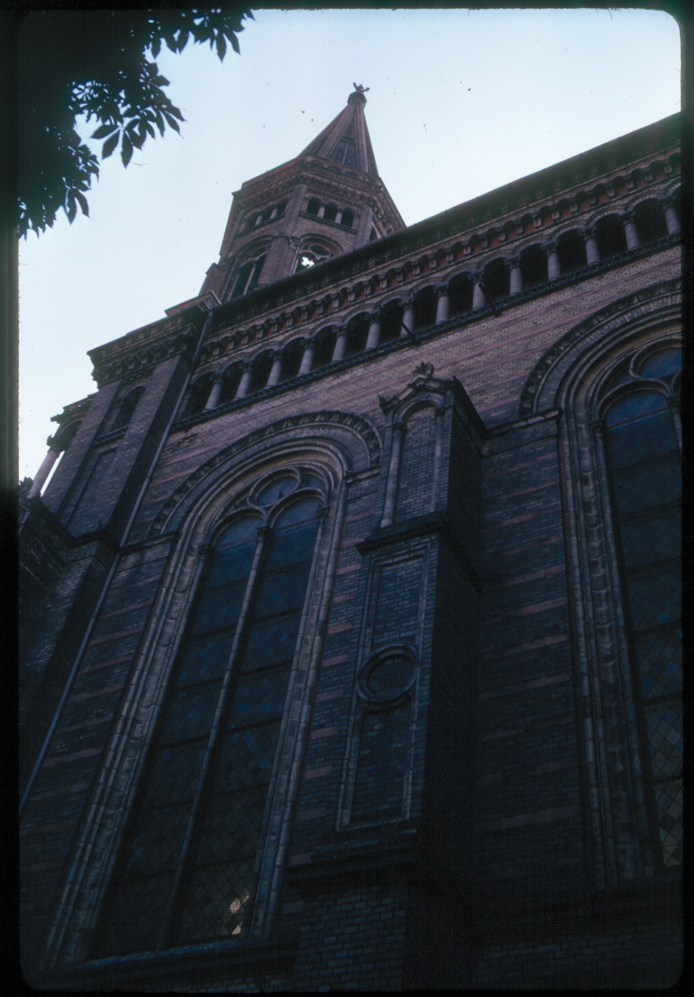 ss 105 1971 07 29 cathedral